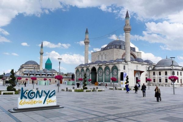 42 Konya Erkek Yurtları